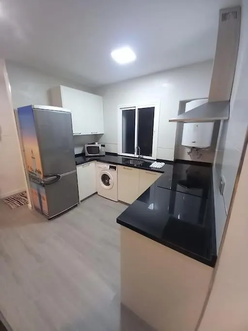 Nice Family Flat Close To The Centre-V-Estrell Malaga 0*,